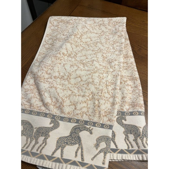 Vintage Creative Bath Tribal Giraffe Design Bath Towel Embroidered EUC - Picture 3 of 16